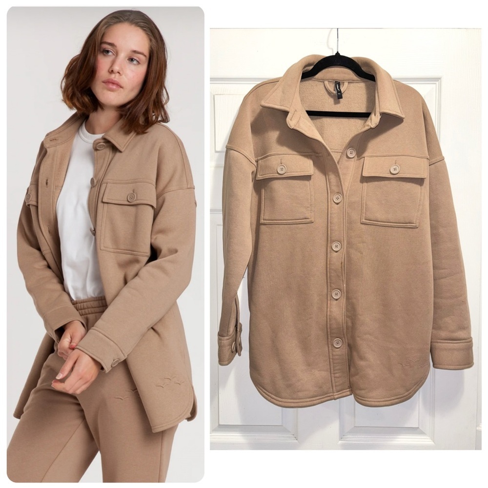 Lazypants Fleece Shacket Camel Tan Button Up Long Sleeve Shirt Jacket Sz Medium